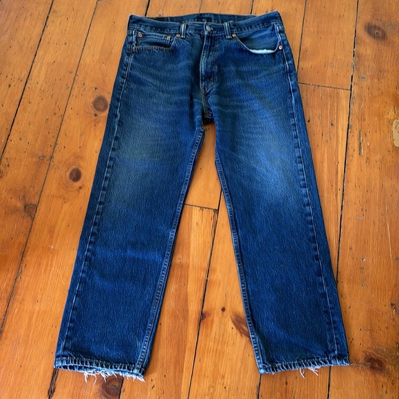 Levi’s dark wash 505 jeans - Picture 3 of 3